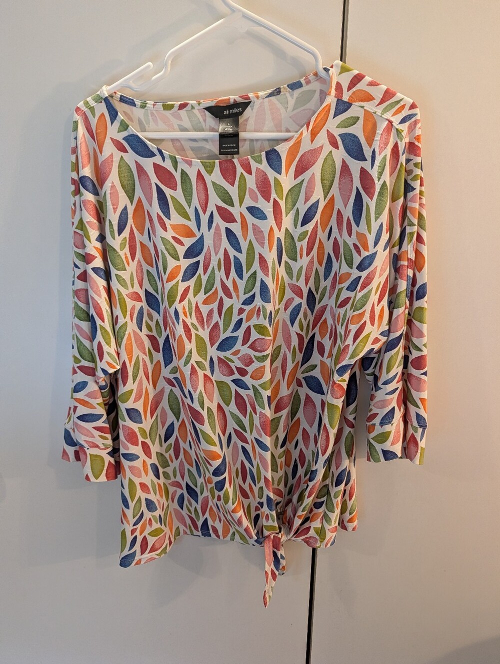 Ali Miles Woman's Large Multicolor Leaf-Print Tie-Hem Women's Top